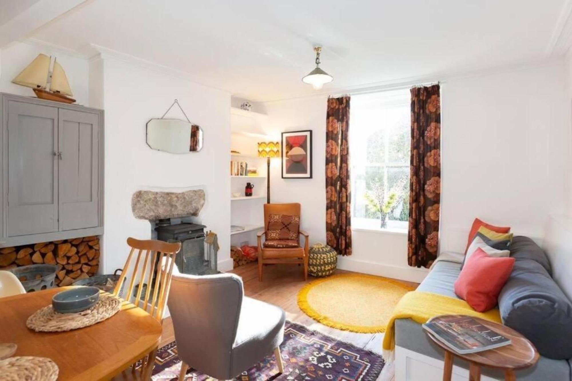 Janies Cottage~ Mousehole~Eclectic Interiors & Vintage Charm Экстерьер фото